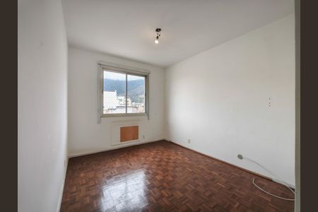 Apartamento à venda com 110m², 3 quartos e 1 vaga Apartamento à venda com 110m², 3 quartos e 1 vagaSuíte