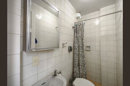 Apartamento à venda com 110m², 3 quartos e 1 vaga Apartamento à venda com 110m², 3 quartos e 1 vagaBanheiro de Serviço