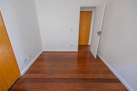 Apartamento à venda com 190m², 4 quartos e 2 vagasquarto 3