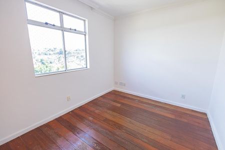 Apartamento à venda com 190m², 4 quartos e 2 vagasquarto 2