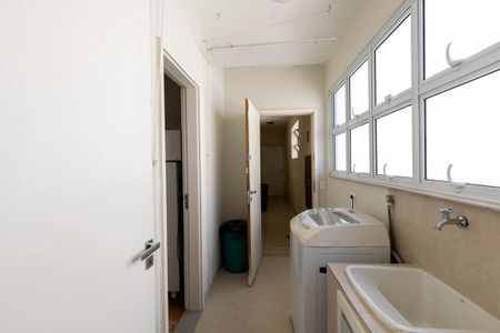 Apartamento à venda com 134m², 3 quartos e 1 vagaÁrea de Serviço