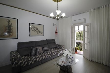 Sala de apartamento à venda com 3 quartos, 106m² em Petrópolis , Porto Alegre