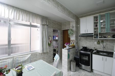 Apartamento à venda com 106m², 3 quartos e sem vagaCozinha