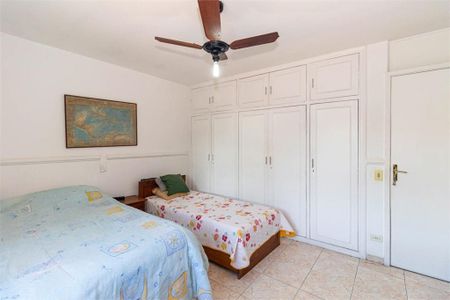 Casa de condomínio à venda com 185m², 3 quartos e 2 vagas