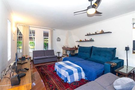 Casa de Condomínio à venda com 3 quartos, 185m² em Santo Amaro, São Paulo