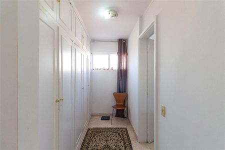 Casa de condomínio à venda com 185m², 3 quartos e 2 vagas