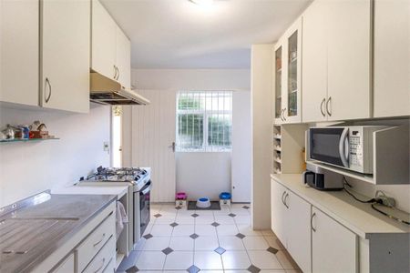 Casa de condomínio à venda com 185m², 3 quartos e 2 vagas