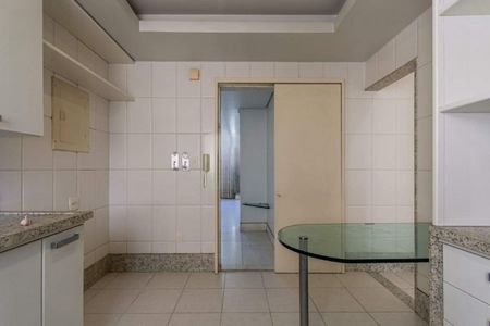Apartamento à venda com 149m², 4 quartos e 2 vagas