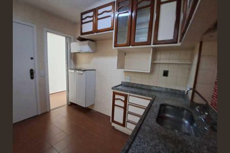 Apartamento à venda com 66m², 2 quartos e 1 vaga