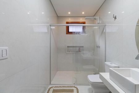 Casa para alugar com 1000m², 4 quartos e 6 vagasBanheiro da suíte 1