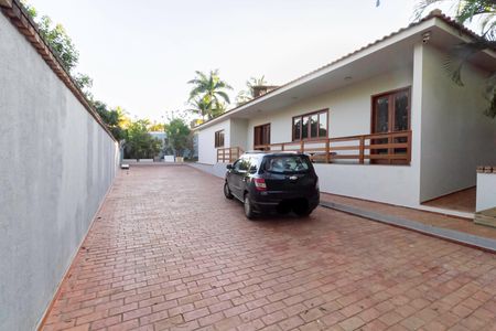 Casa para alugar com 1000m², 4 quartos e 6 vagasGaragem