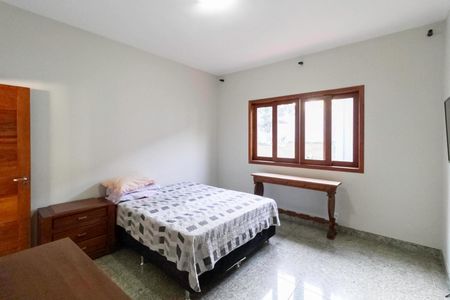 Casa para alugar com 1000m², 4 quartos e 6 vagasSuíte 1