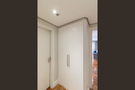 Apartamento à venda com 167m², 3 quartos e 3 vagas Apartamento à venda com 167m², 3 quartos e 3 vagasQuarto
