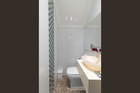 Casa à venda com 400m², 2 quartos e 2 vagasLavabo