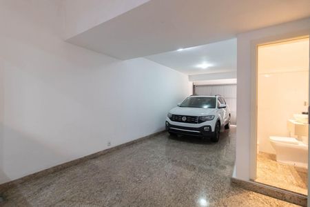 Casa à venda com 400m², 2 quartos e 2 vagasGaragem