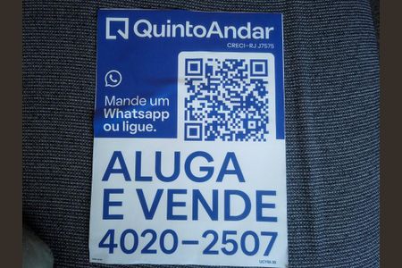 Apartamento à venda com 65m², 2 quartos e 1 vagaPlaquinha