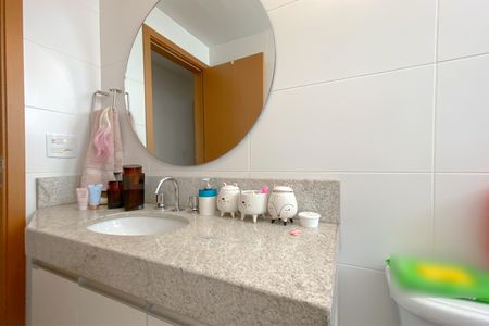 Apartamento à venda com 160m², 3 quartos e 3 vagas Apartamento à venda com 160m², 3 quartos e 3 vagasBanheiro
