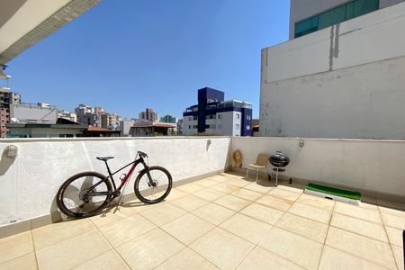 Apartamento à venda com 160m², 3 quartos e 3 vagas Apartamento à venda com 160m², 3 quartos e 3 vagasVaranda