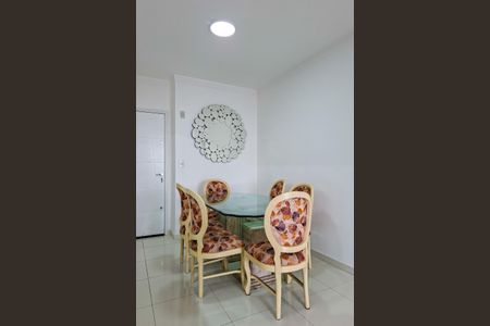 Apartamento para alugar com 74m², 2 quartos e 1 vaga Apartamento para alugar com 74m², 2 quartos e 1 vagaSala