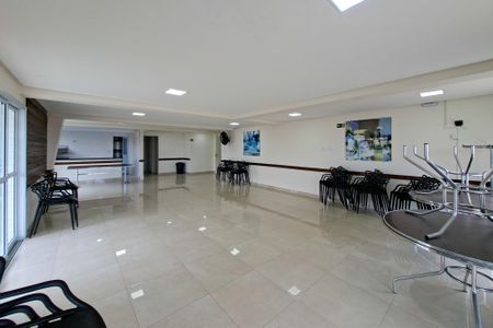 Apartamento para alugar com 74m², 2 quartos e 1 vaga Apartamento para alugar com 74m², 2 quartos e 1 vagaÁrea comum - Salão de festas