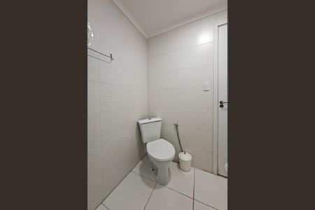 Apartamento para alugar com 74m², 2 quartos e 1 vaga Apartamento para alugar com 74m², 2 quartos e 1 vagaBanheiro da Suíte