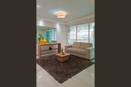 Apartamento para alugar com 74m², 2 quartos e 1 vaga Apartamento para alugar com 74m², 2 quartos e 1 vagaHall de entrada