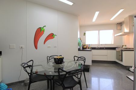 Apartamento à venda com 167m², 3 quartos e 3 vagasCozinha
