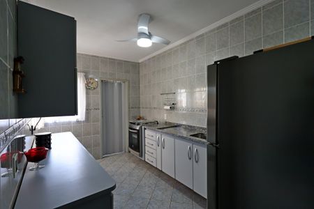Apartamento à venda com 90m², 3 quartos e 2 vagasCozinha