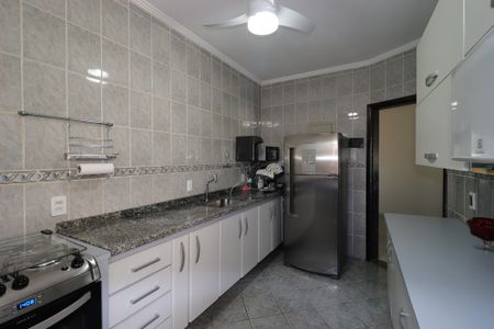 Apartamento à venda com 90m², 3 quartos e 2 vagasCozinha