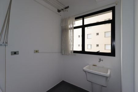 Apartamento para alugar com 74m², 2 quartos e 1 vagaÁrea de Serviço