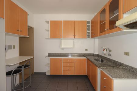 Apartamento para alugar com 74m², 2 quartos e 1 vagaCozinha