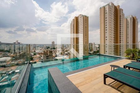 Studio para alugar com 30m², 1 quarto e 1 vaga Studio para alugar com 30m², 1 quarto e 1 vagaÁrea comum - Piscina