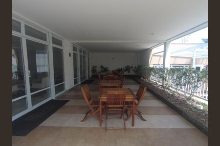 Apartamento à venda com 71m², 2 quartos e 2 vagasÁrea comum - Salão de festas