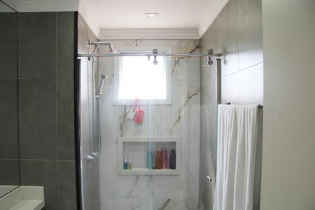 Apartamento à venda com 71m², 2 quartos e 2 vagasBanheiro da Suíte