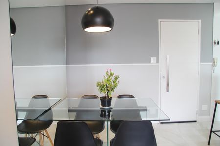 Apartamento à venda com 71m², 2 quartos e 2 vagasSala