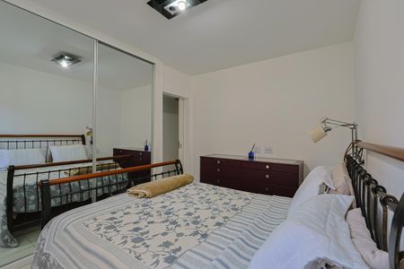 Apartamento à venda com 130m², 3 quartos e 1 vaga Apartamento à venda com 130m², 3 quartos e 1 vagaSuíte