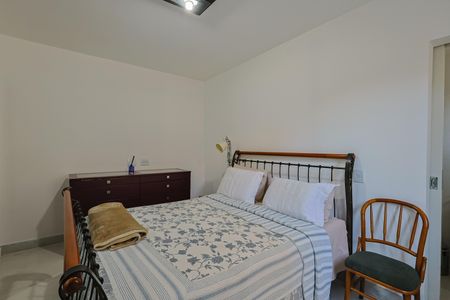 Apartamento à venda com 130m², 3 quartos e 1 vaga Apartamento à venda com 130m², 3 quartos e 1 vagaSuíte