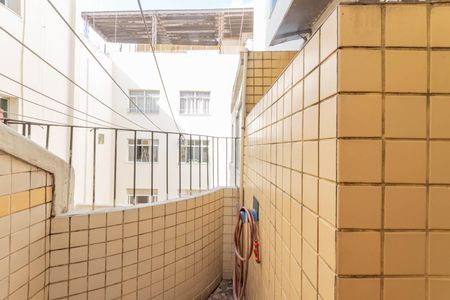 Apartamento à venda com 81m², 2 quartos e sem vagaÁrea externa