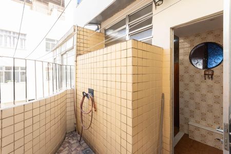 Apartamento à venda com 81m², 2 quartos e sem vagaÁrea externa