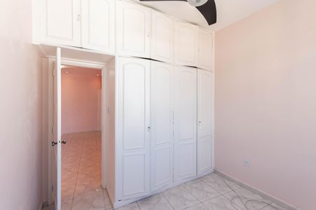 Apartamento à venda com 81m², 2 quartos e sem vagaQuarto 2