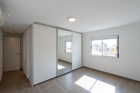 Casa à venda com 270m², 3 quartos e 2 vagas Casa à venda com 270m², 3 quartos e 2 vagasSuíte