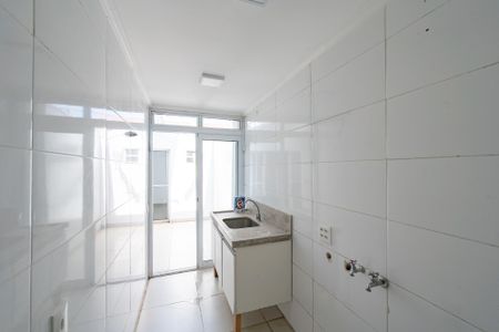 Casa à venda com 270m², 3 quartos e 2 vagas Casa à venda com 270m², 3 quartos e 2 vagasLavanderia