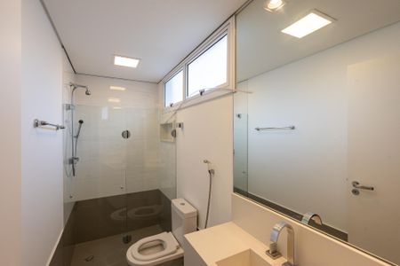 Casa à venda com 270m², 3 quartos e 2 vagas Casa à venda com 270m², 3 quartos e 2 vagasBanheiro Social