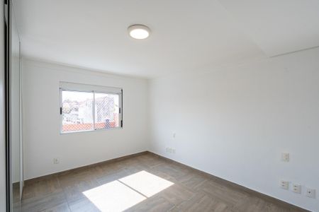 Casa à venda com 270m², 3 quartos e 2 vagas Casa à venda com 270m², 3 quartos e 2 vagasSuíte