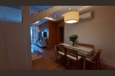 Apartamento à venda com 249m², 3 quartos e 3 vagas