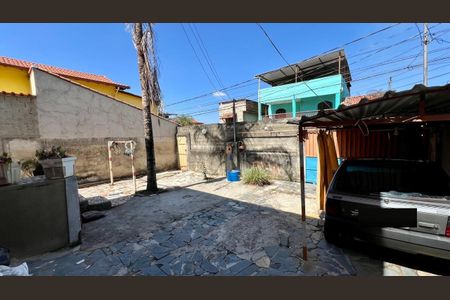 Casa à venda com 145m², 5 quartos e 3 vagas Casa à venda com 145m², 5 quartos e 3 vagasGaragem