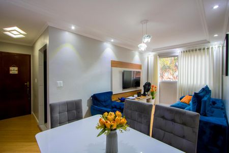 Apartamento à venda com 58m², 2 quartos e 1 vagaSala