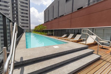 Apartamento para alugar com 32m², 1 quarto e sem vagaÁrea Comum - Piscina