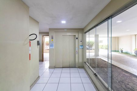 Apartamento para alugar com 86m², 3 quartos e 1 vaga Apartamento para alugar com 86m², 3 quartos e 1 vagaElevador