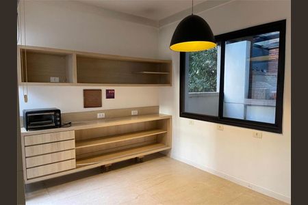 Casa à venda com 4 quartos, 500m² em Jardim Cordeiro, São Paulo